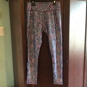 NEW Puma leggings size medium